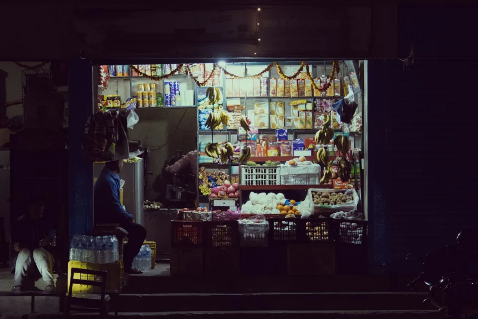 Kệ gạo và gia vị